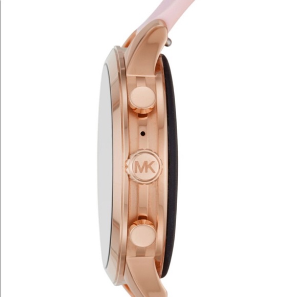 Michael Kors Access Runway Smartwatch -New in box - Picture 4 of 8